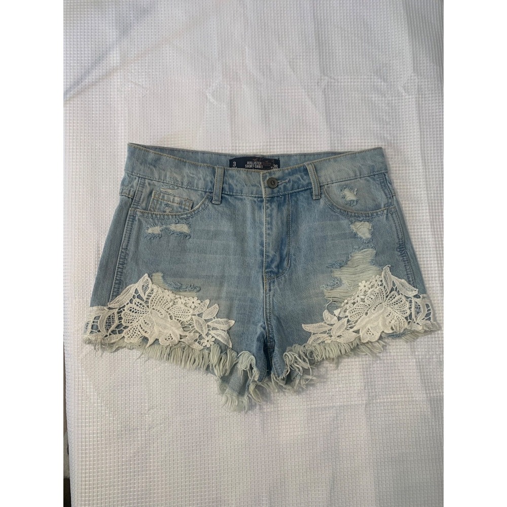 (D-200)Hollister Denim Shorts High Rise Distressed Lace Trim Light Wash Size 3/2 - Picture 2 of 7